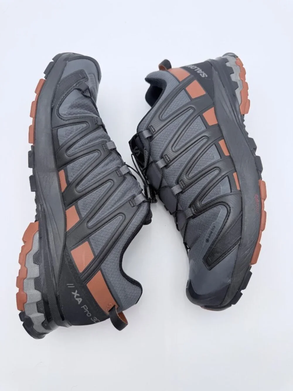 Salomon XA Pro 3D Mens Trail Running Shoes GoreTex Black Brown Size 11.5 Outsole